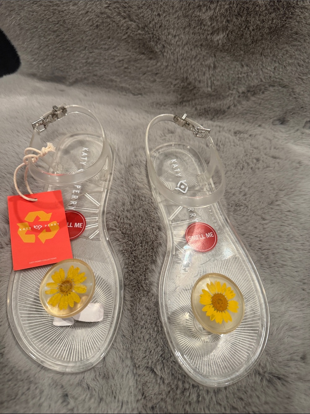 NWT Katy Perry The Geli Clear Daisy Jelly Sandals Size 7